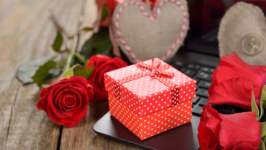 Online Gifts Delivery In Delhi
