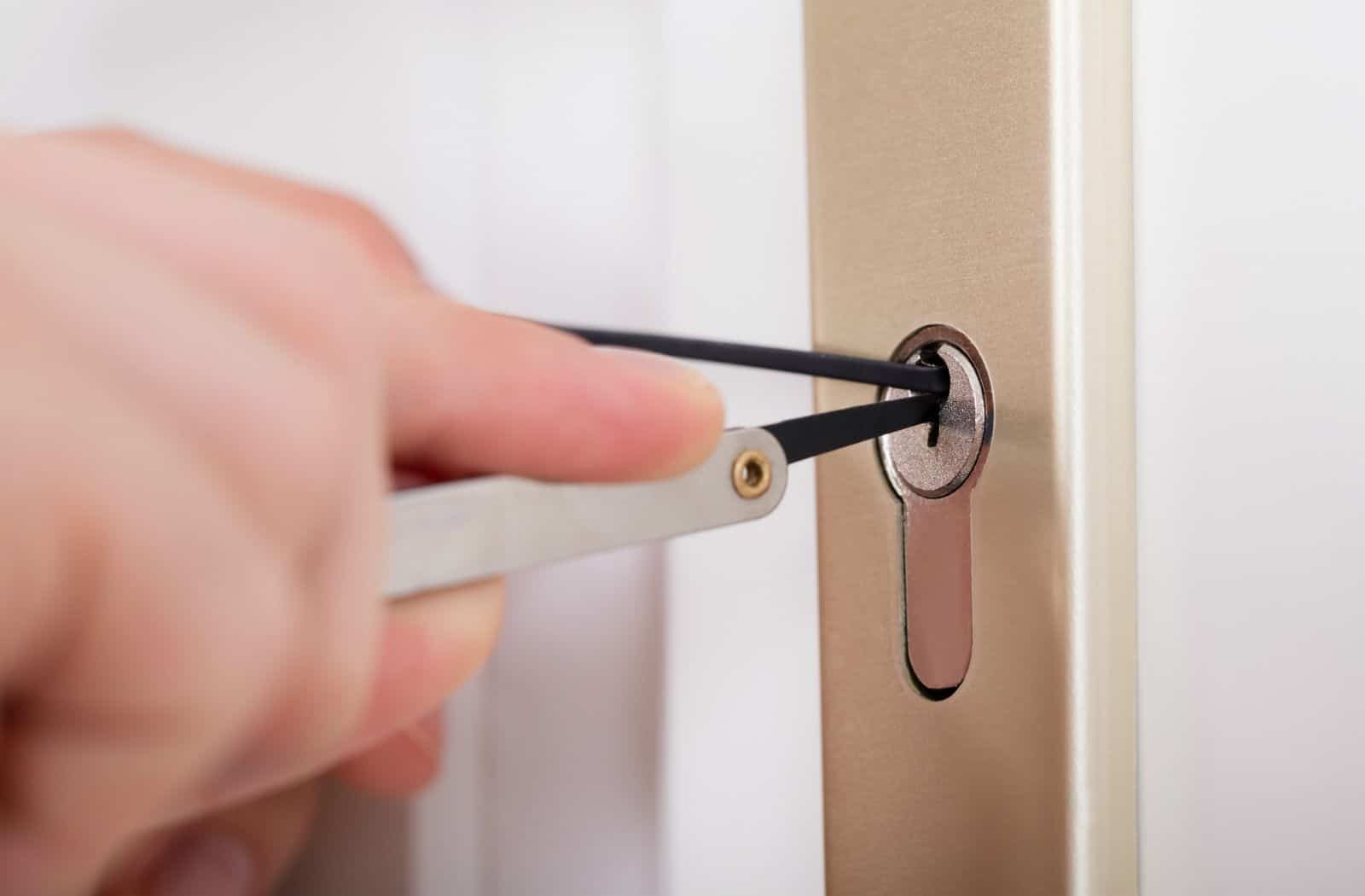  Door Lock Repair Near Me significance Of Hiring Experts