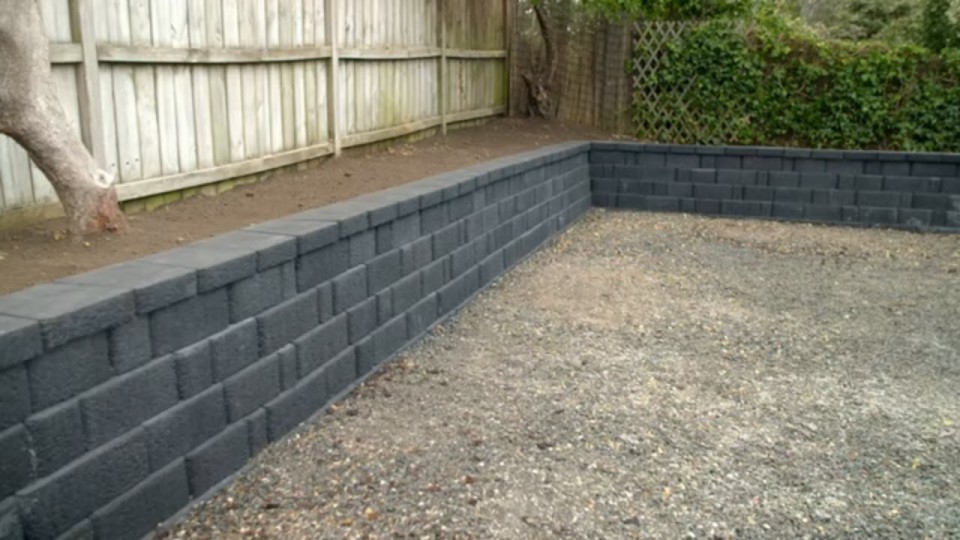 retaining wall blocks near me